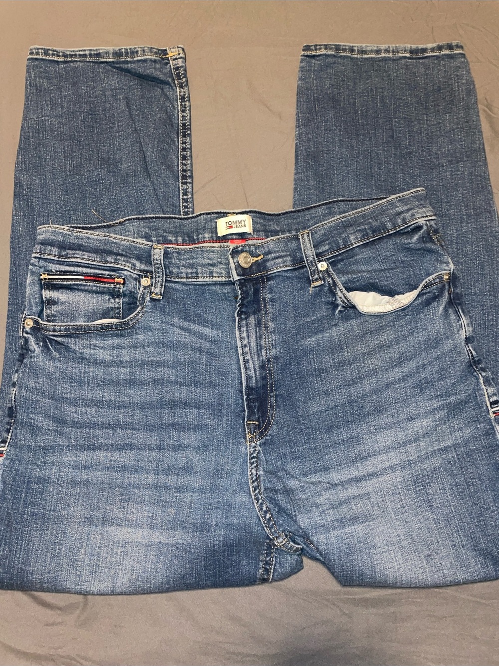 Tommy Hilfiger Stretch Medium Blue Straight Jeans with Signature Trim